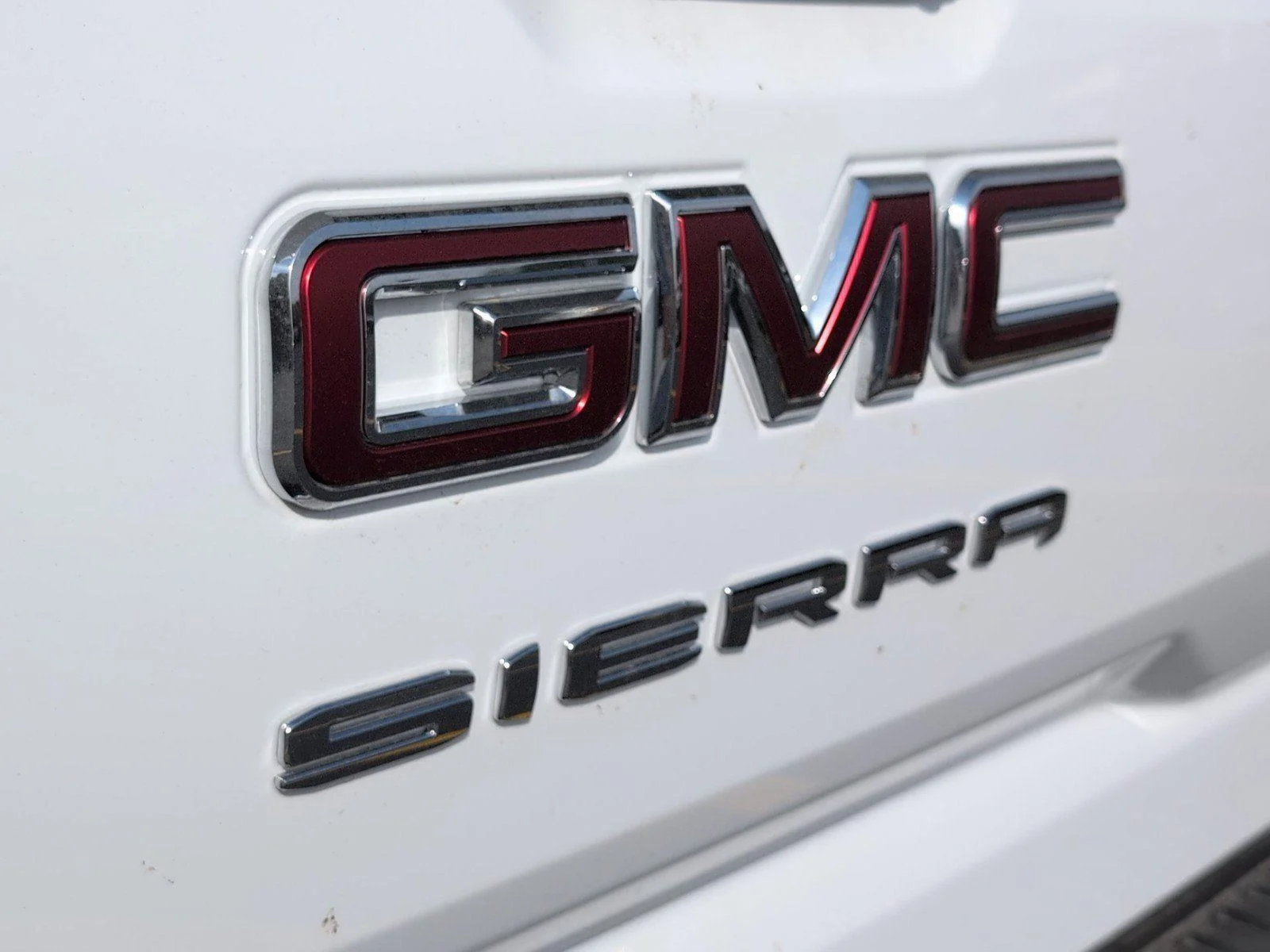 New 2026 Summit White GMC Pro image 9