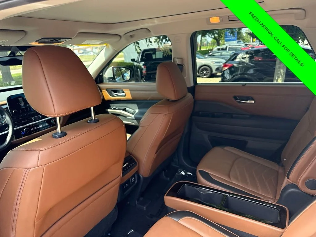 Used 2025 Boulder Gray Nissan Platinum image 47