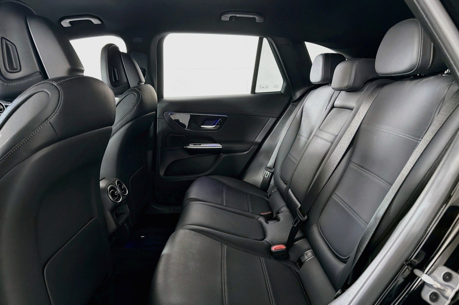 Used 2024 Black Mercedes-Benz 300 image 8