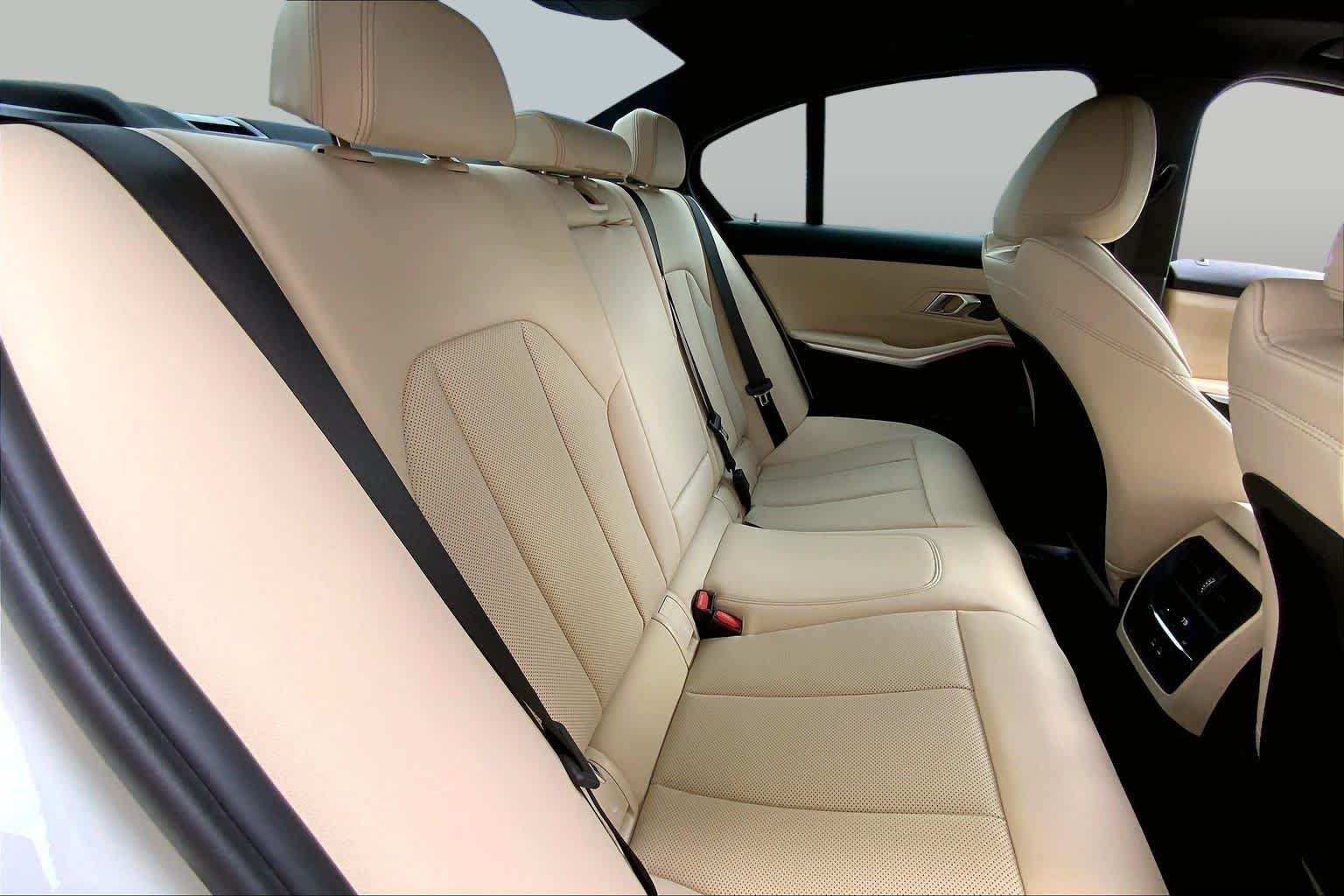 Used 2026 Alpine White BMW 330i NA xDrive image 19