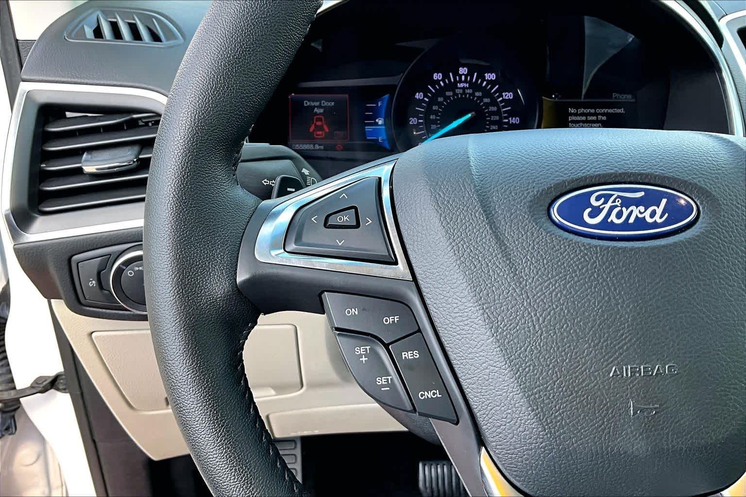 Used 2018 White Platinum Metallic Tri-Coat Ford Titanium image 24