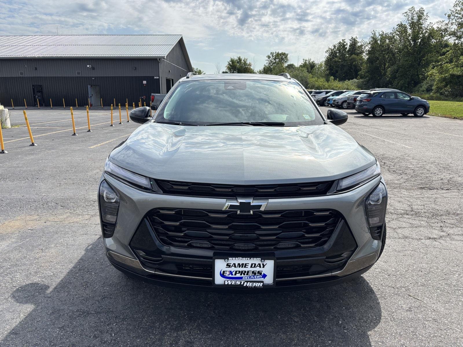 Used 2024 Sterling Gray Metallic Chevrolet ACTIV image 2