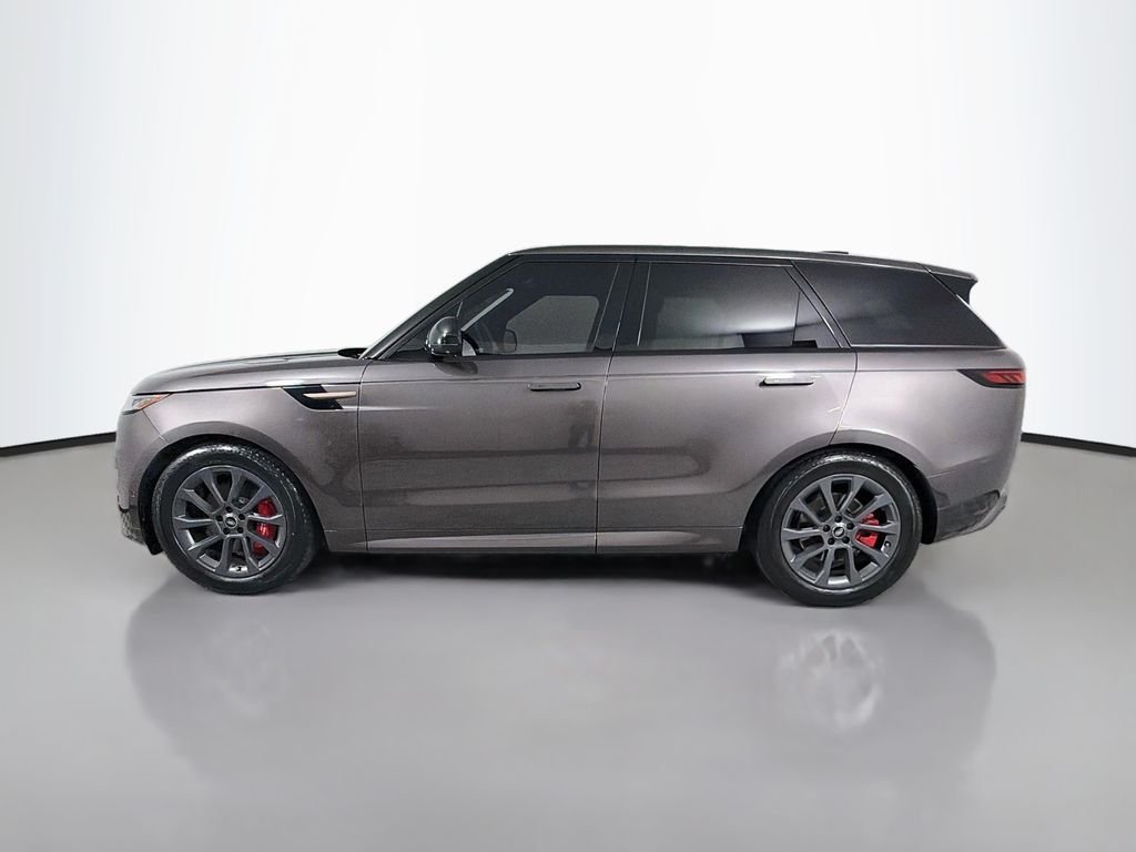 Certified Used 2023  Land Rover SE Dynamic image 8