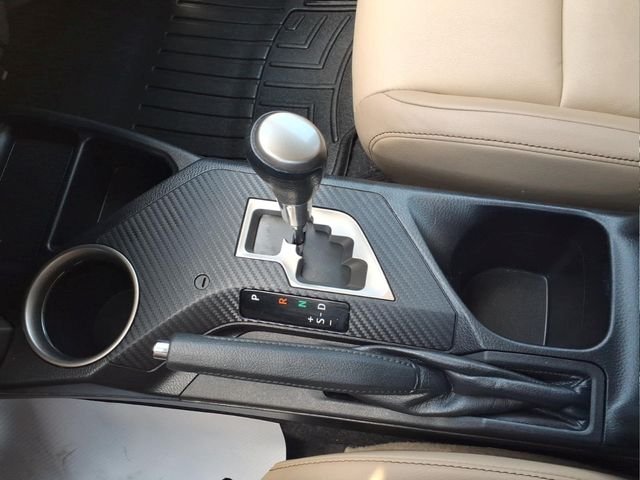 Used 2015 Red Toyota Limited image 23