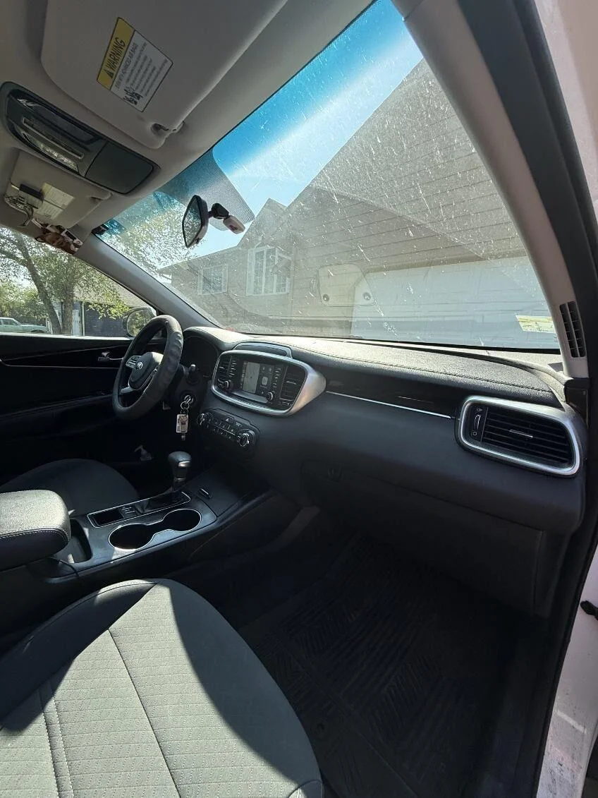 Used 2019 White Kia LX image 6