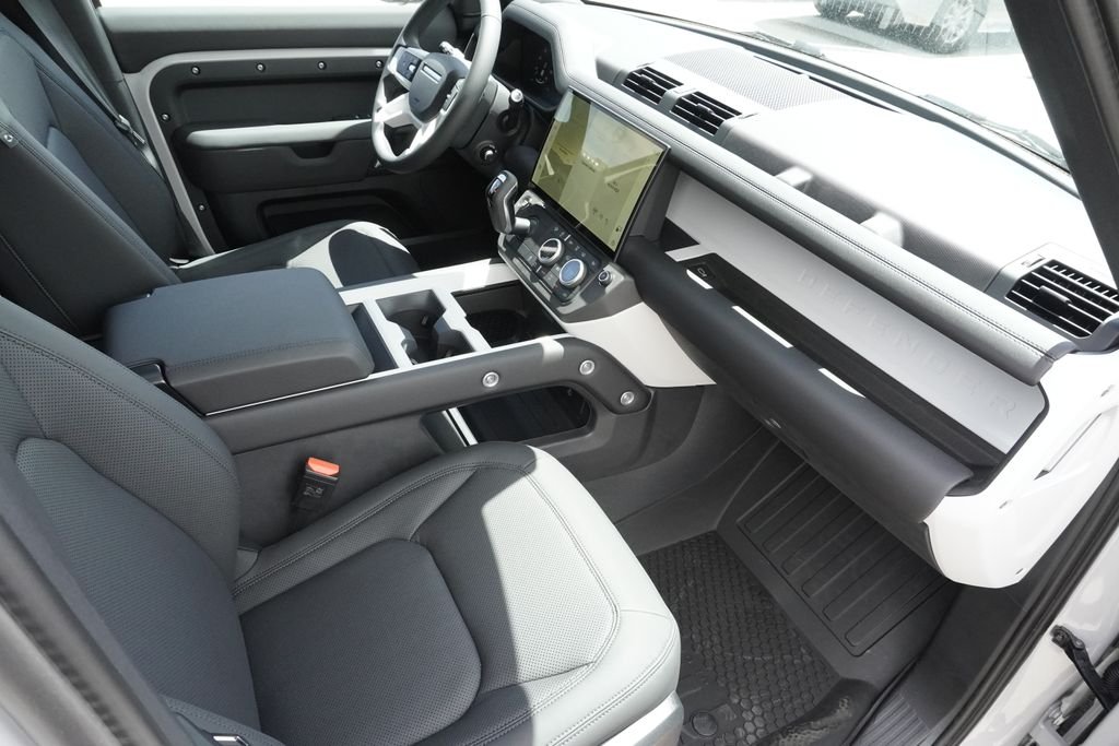 New 2026 Borasco Grey Land Rover S image 22