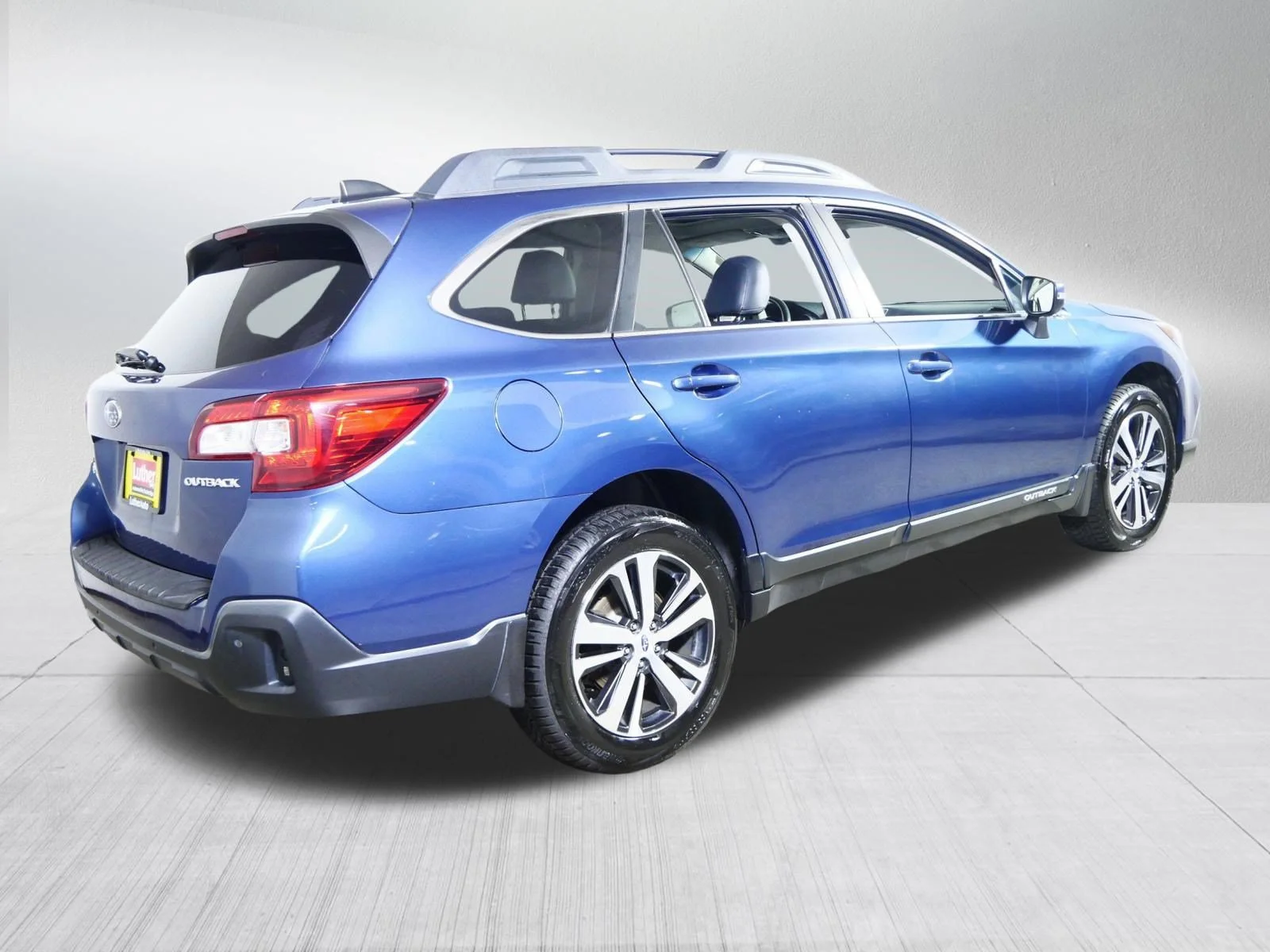 Used 2019 Abyss Blue Pearl Subaru Limited image 7