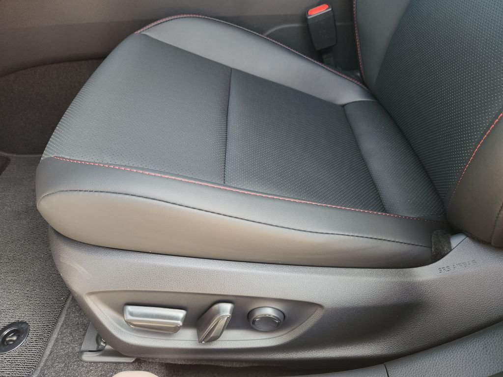 2026 Toyota Prius Plug-in Hybrid XSE - Photo 19