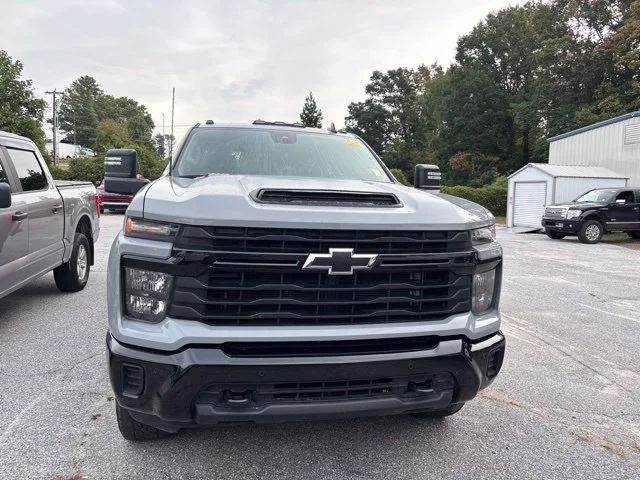 Used 2025 Gray Chevrolet Custom image 3