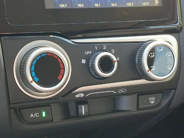 Used 2017 White Honda EX image 16