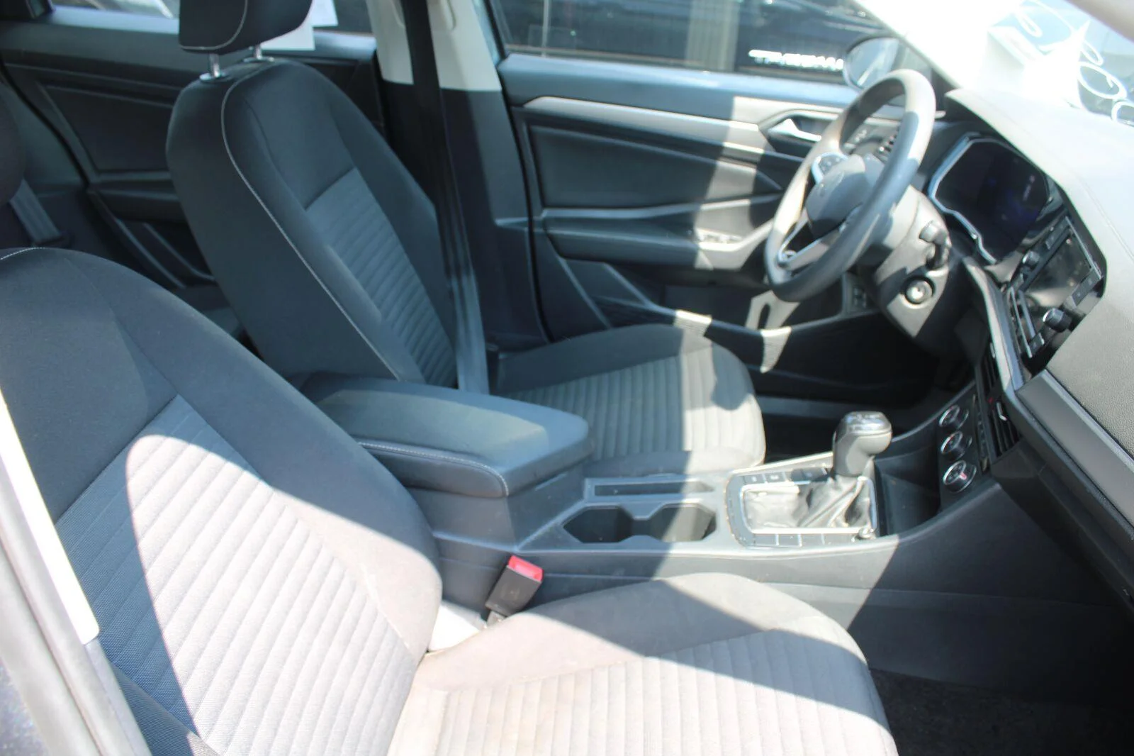 Used 2022 Platinum Gray Metallic Volkswagen S image 4