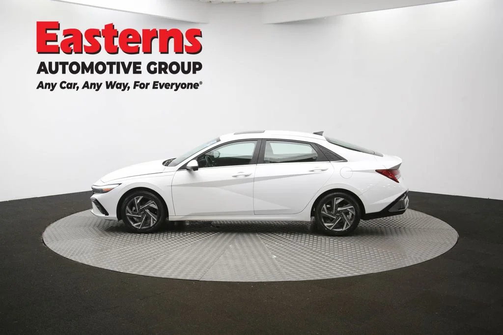 Used 2024 White Hyundai Limited image 60