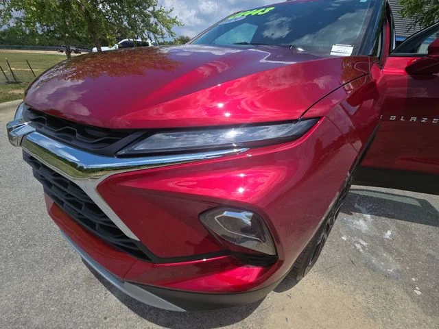 Used 2024 Red Chevrolet LT image 31