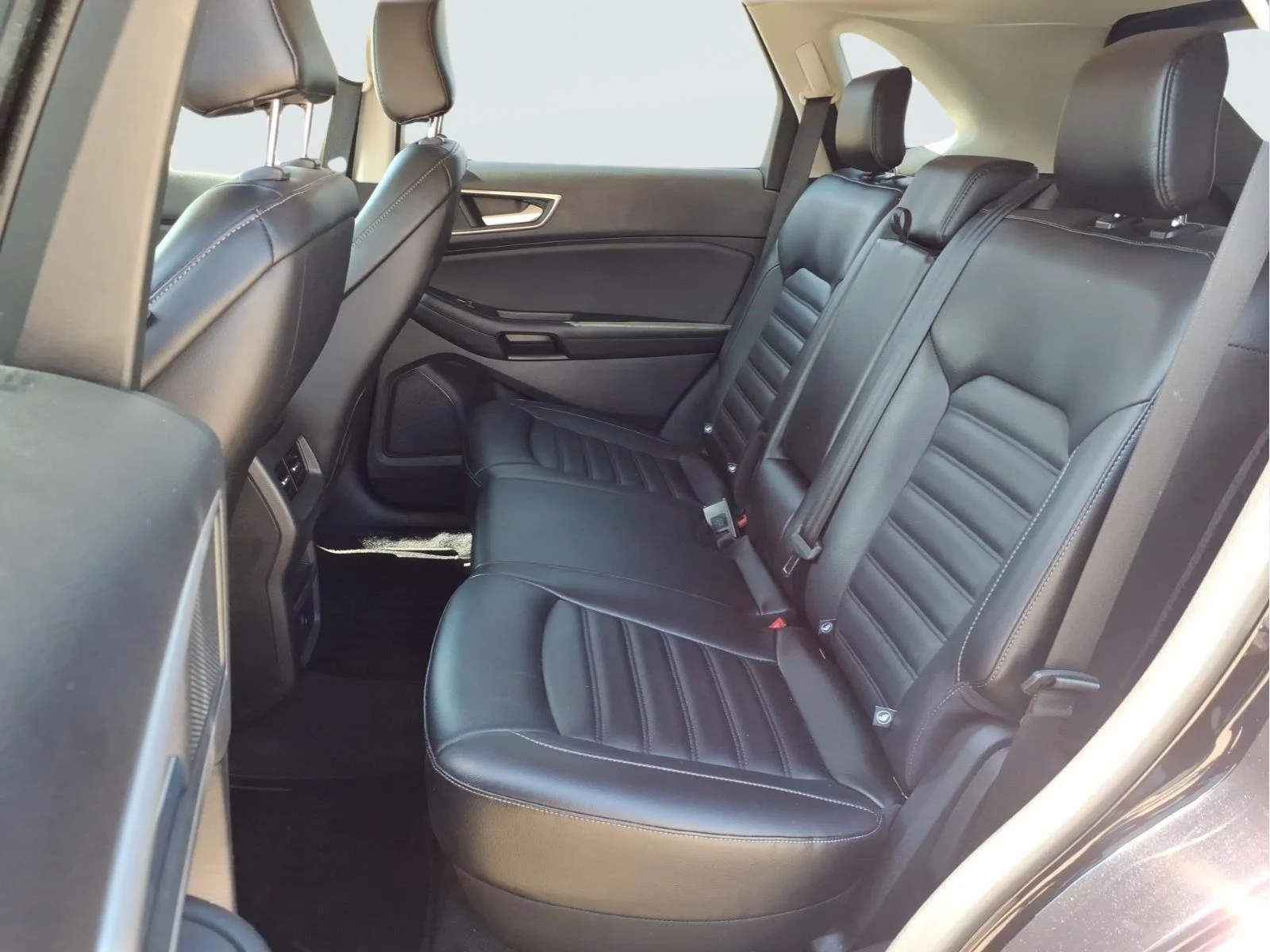 Used 2024 Agate Black Ford SEL image 11