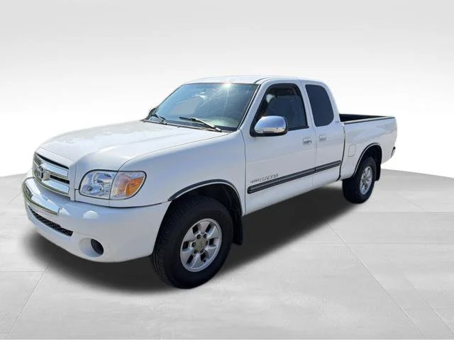 Used 2006 White Toyota SR5 image 8