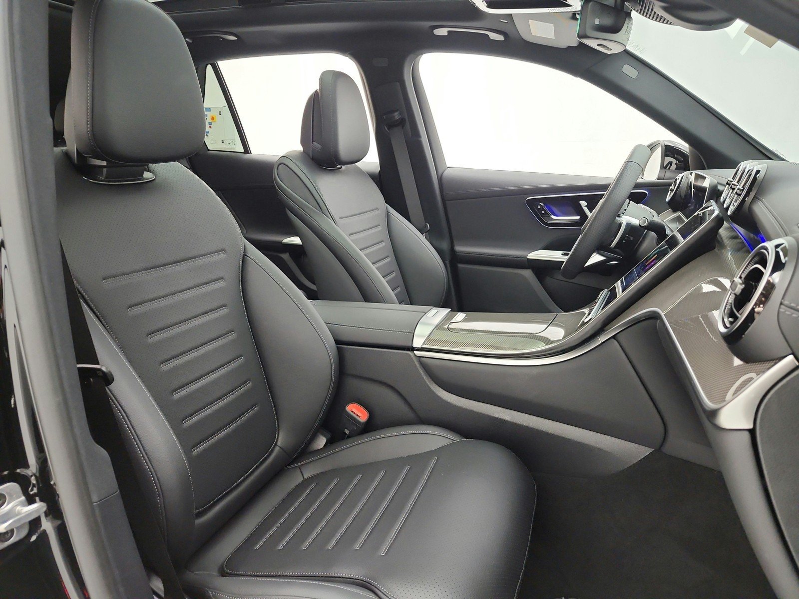 New 2026 Black Mercedes-Benz GLC 300 SUV image 13