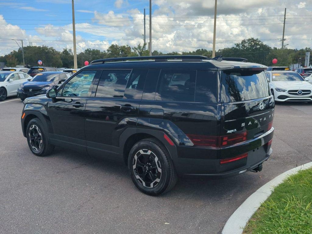 New 2027 Black Hyundai SEL FWD image 7