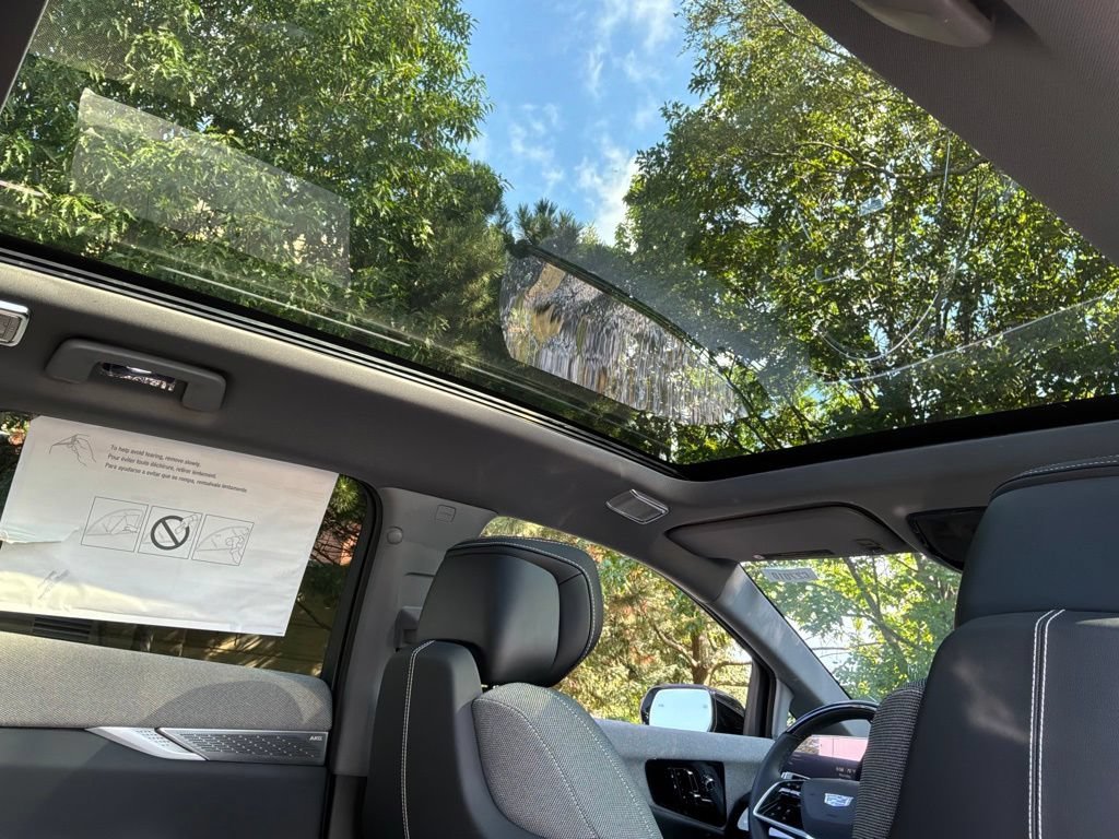 2027 Cadillac OPTIQ Luxury - Photo 33