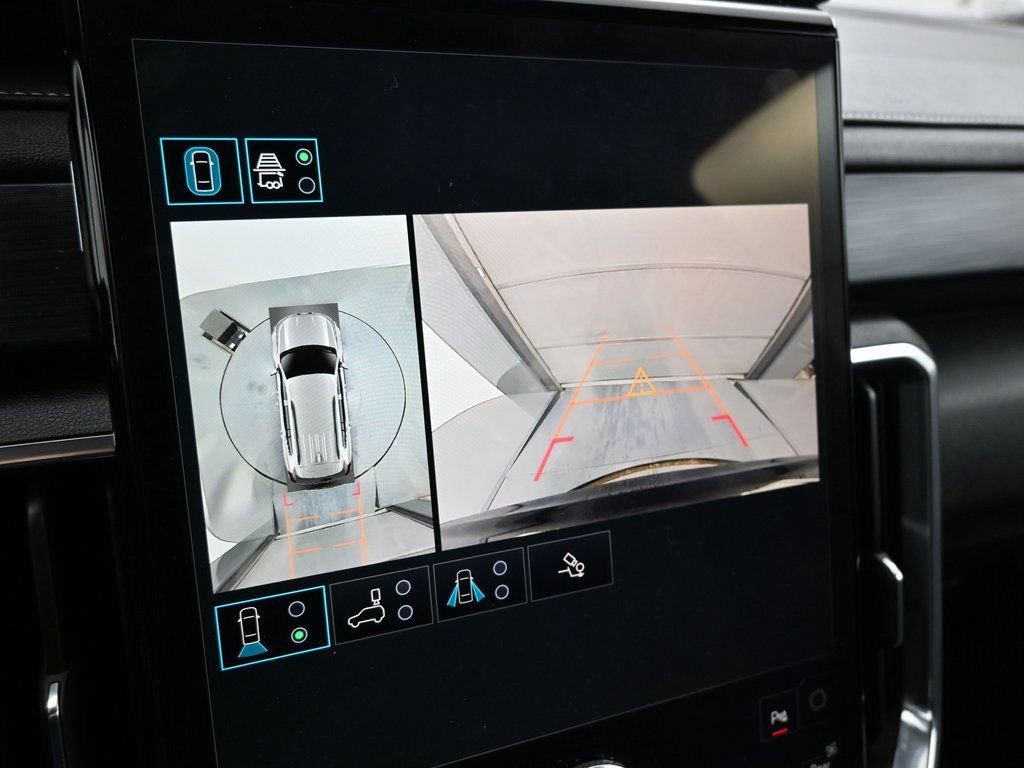 Used 2025 Ebony Twilight Metallic GMC Elevation image 13