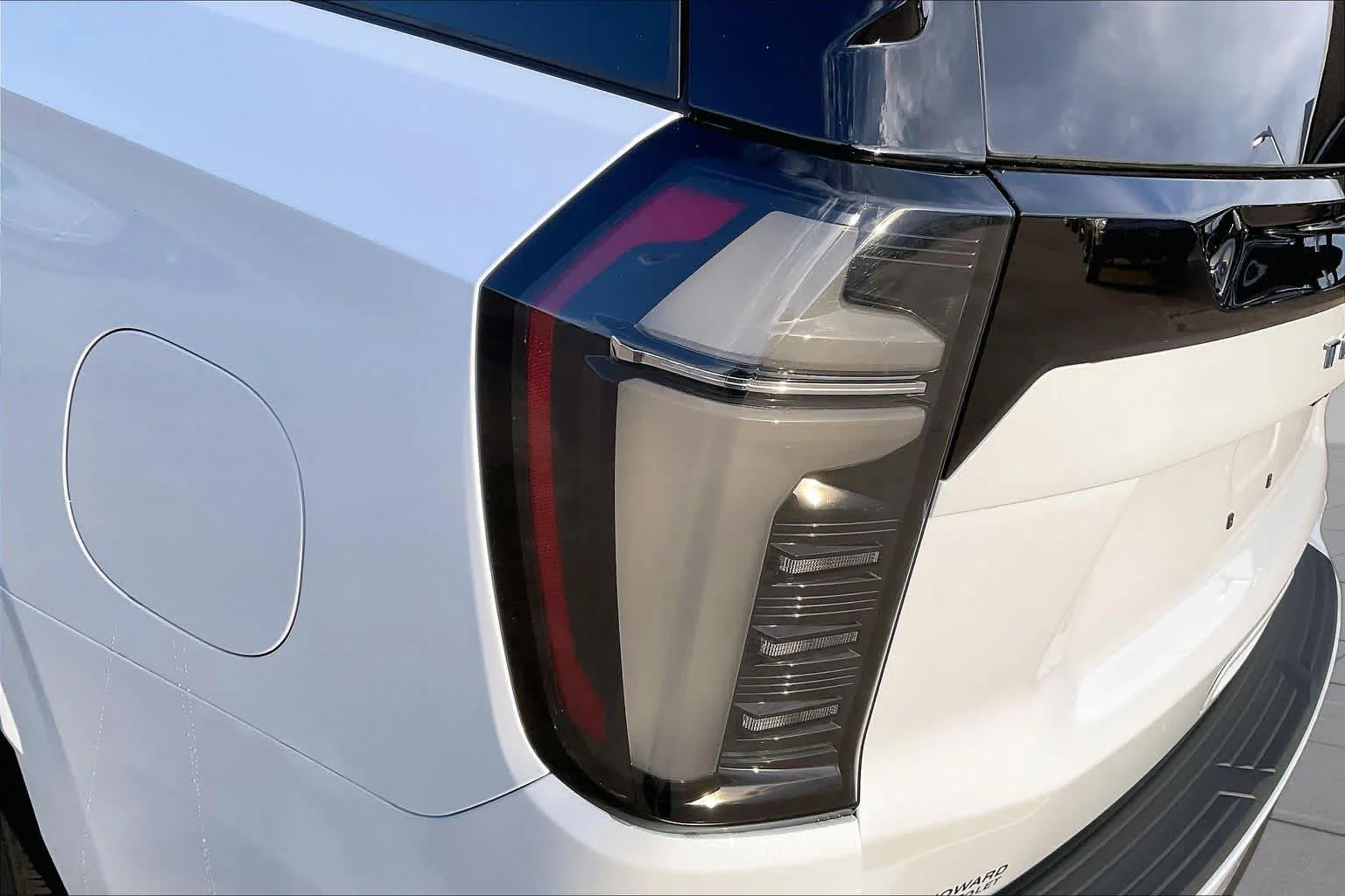 Used 2026 Polar White Tricoat Chevrolet High Country image 28