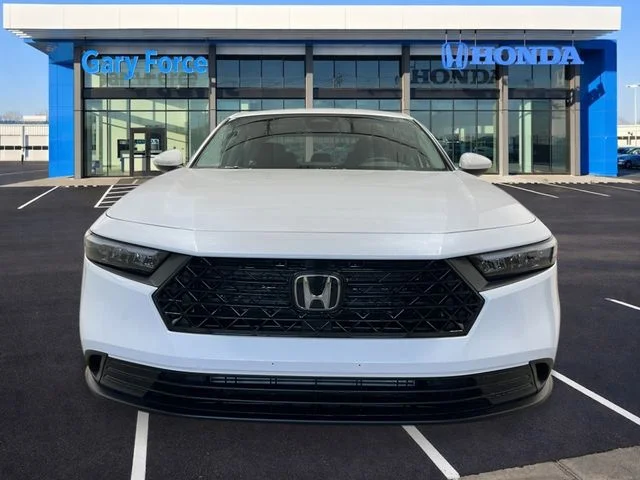 New 2026 Platinum White Pearl Honda LX image 9