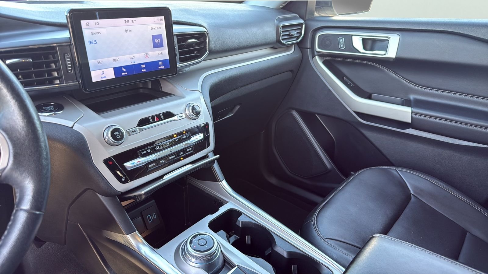 Used 2023 White Ford XLT image 18