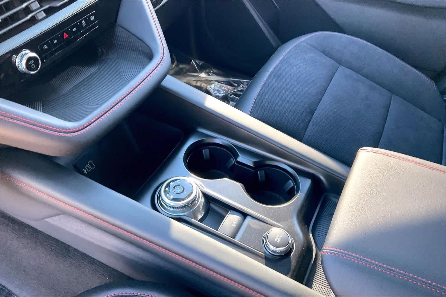 New 2026 Agate Black Metallic Ford ST image 7