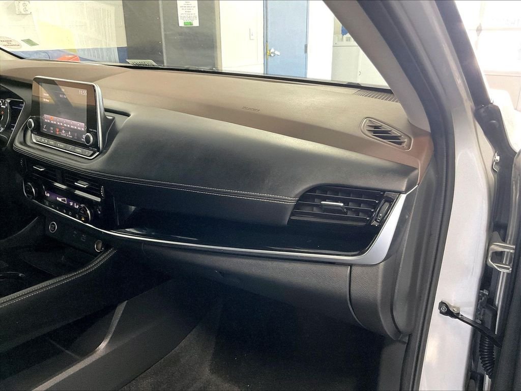 Certified Used 2023 Silver Nissan SL image 13