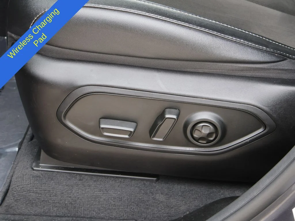 Used 2023 Gray Jeep Altitude X image 25