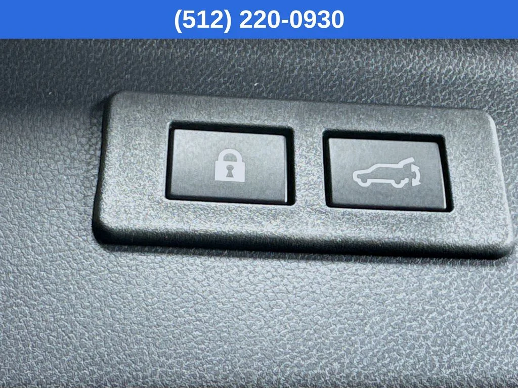 New 2026 White Subaru Premium image 34
