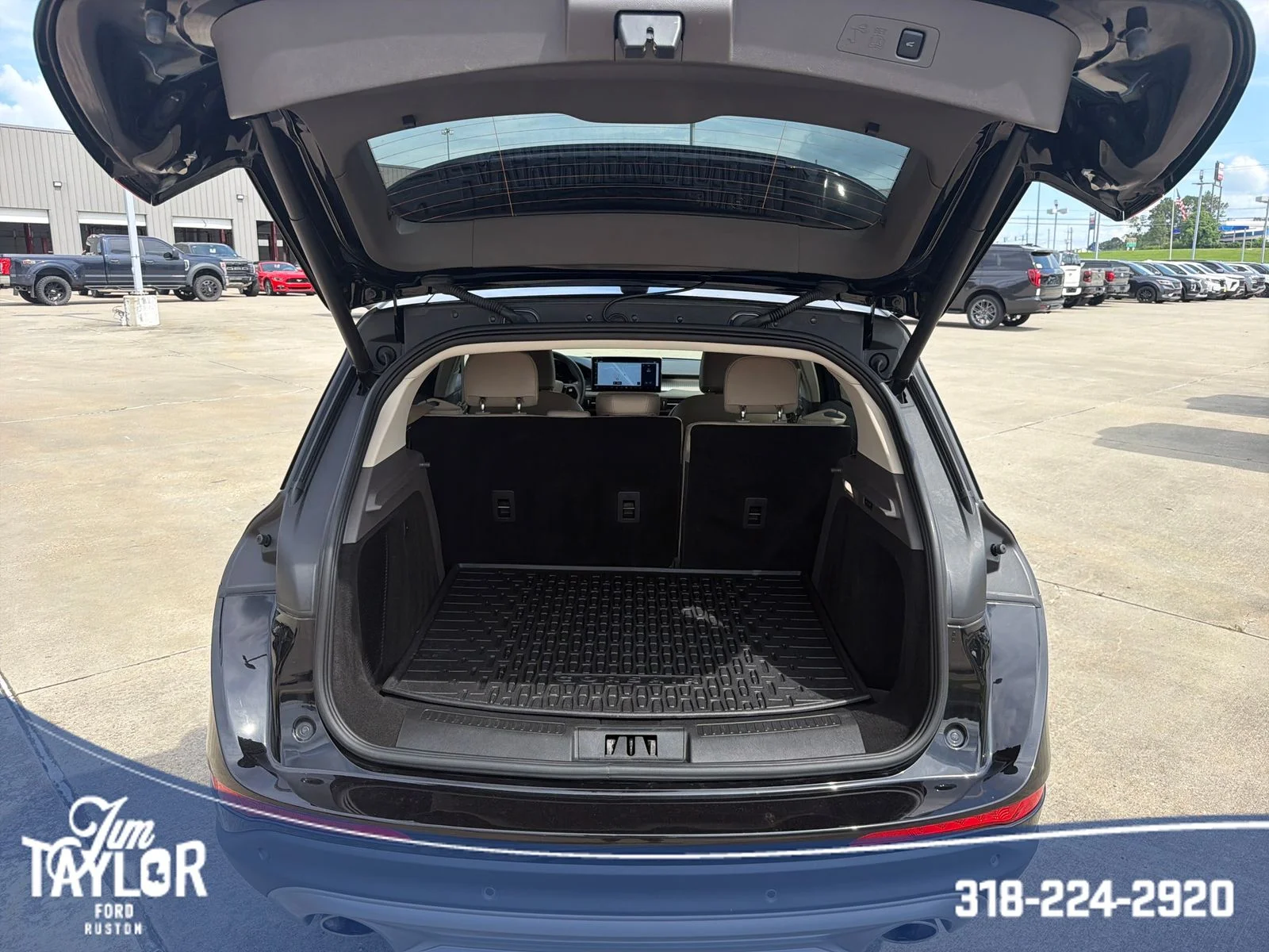 Used 2023 Black Lincoln Standard image 27