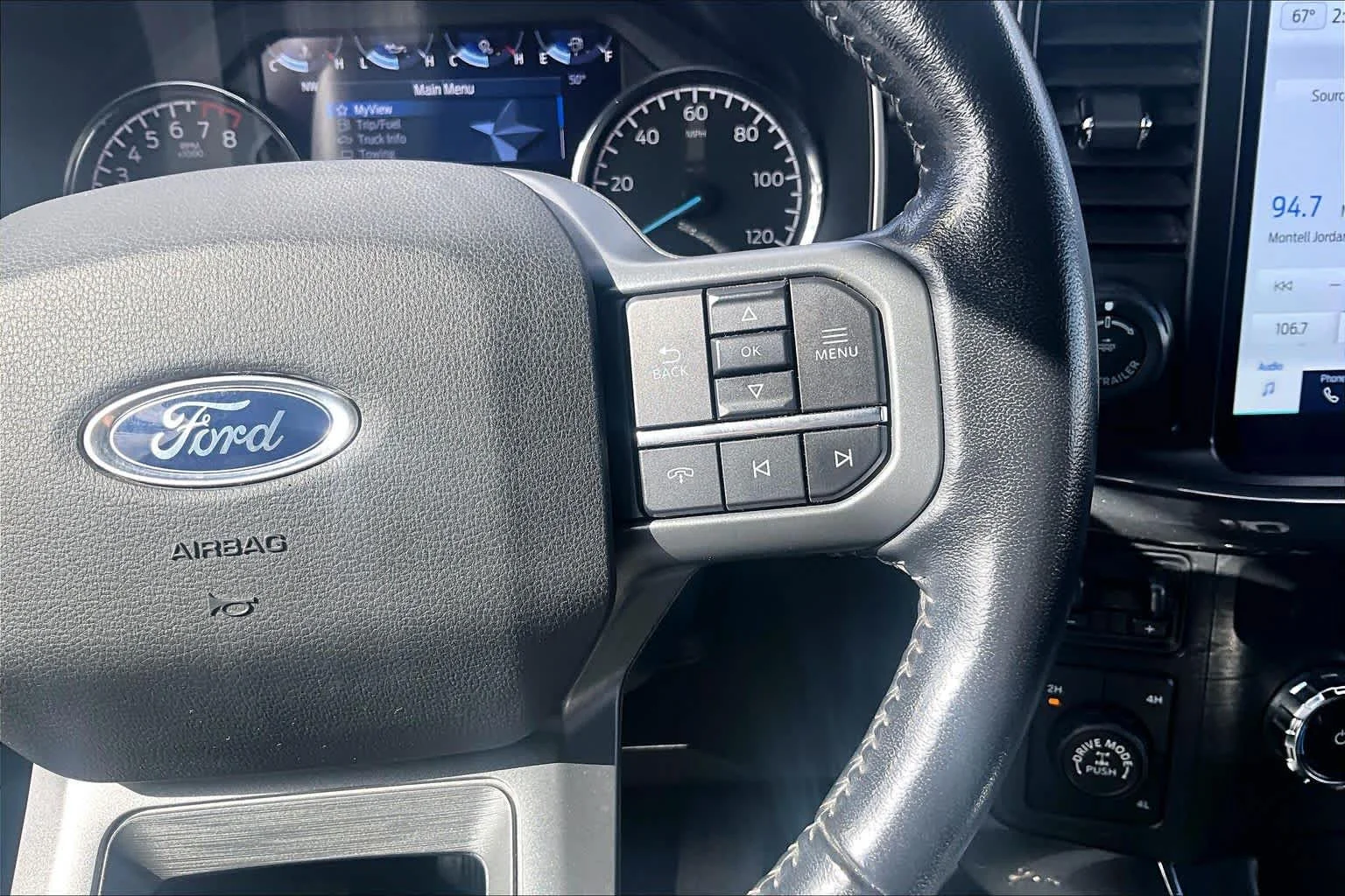 Used 2022 Oxford White Ford XLT image 25