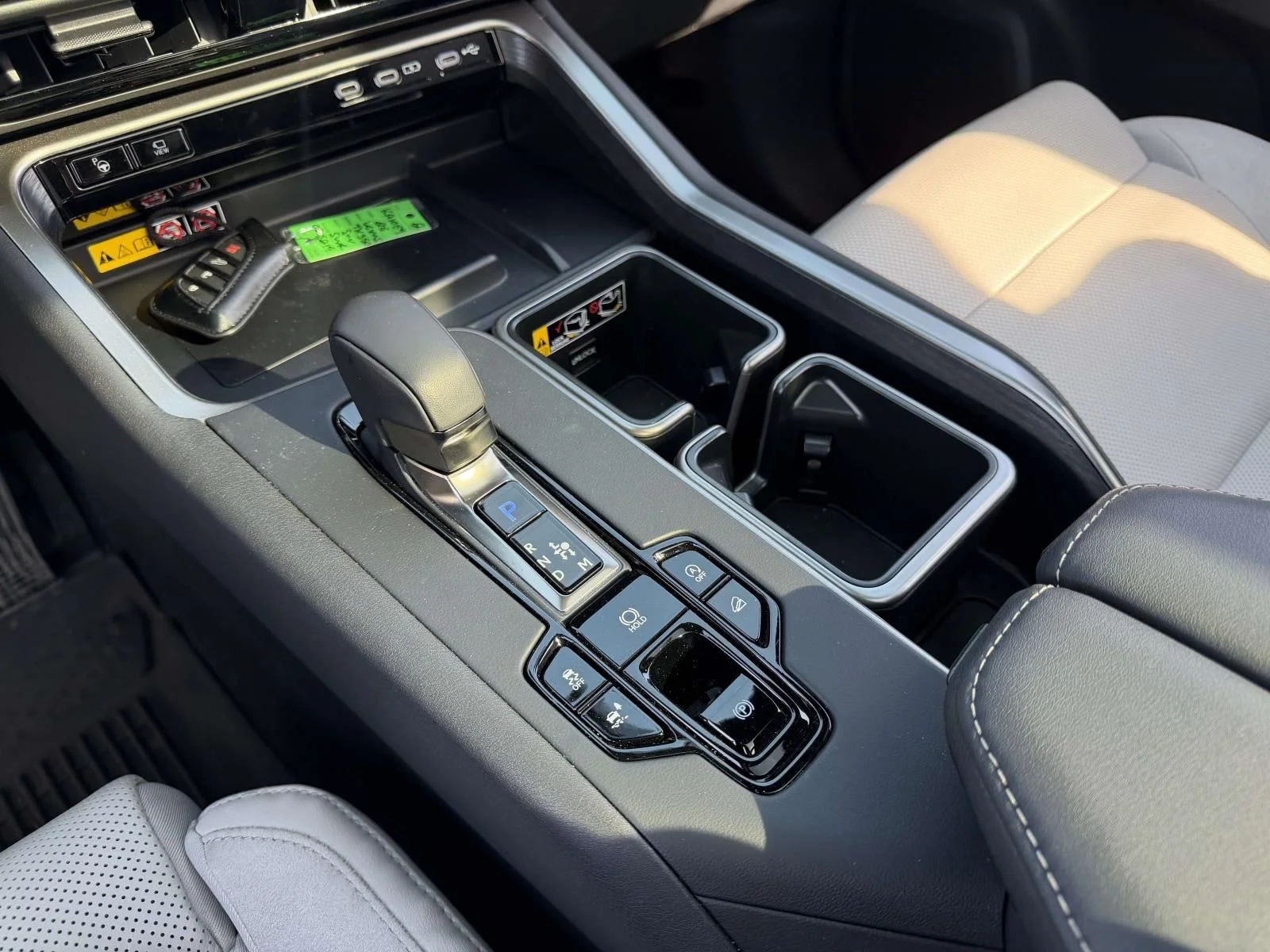 2025 Lexus TX Luxury - Photo 28