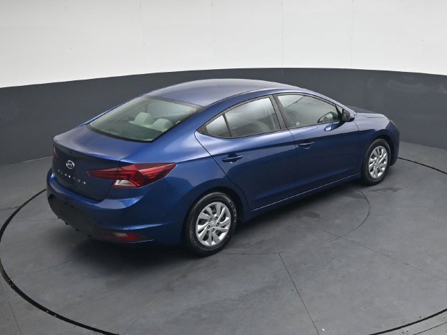 Used 2020 Blue Hyundai SE image 25