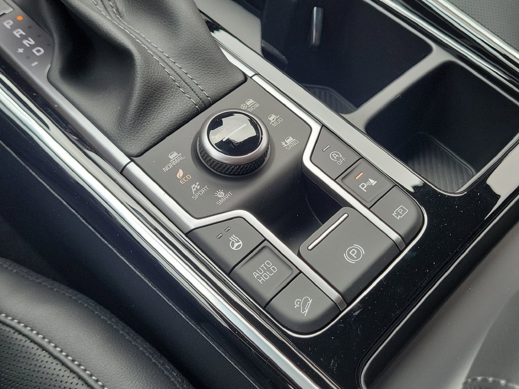 New 2026 Jungle Green Kia X-Line SX Prestige AWD image 37