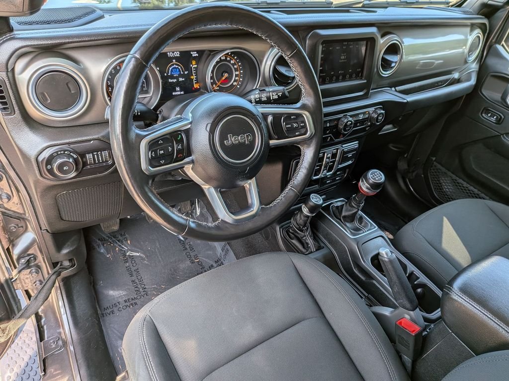Used 2018 Gray Jeep Unlimited Sahara image 16