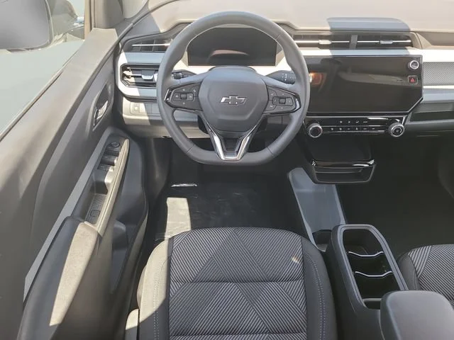 New 2027 Summit White Chevrolet LT image 14
