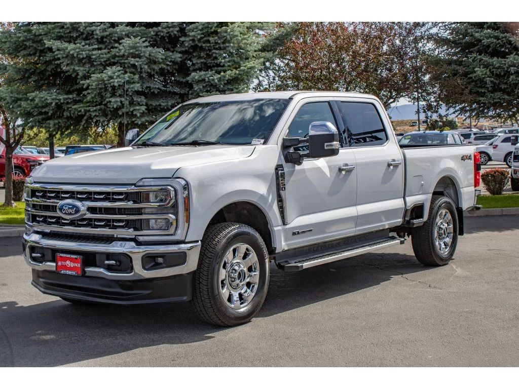 Used 2023 Oxford White Ford LARIAT image 4