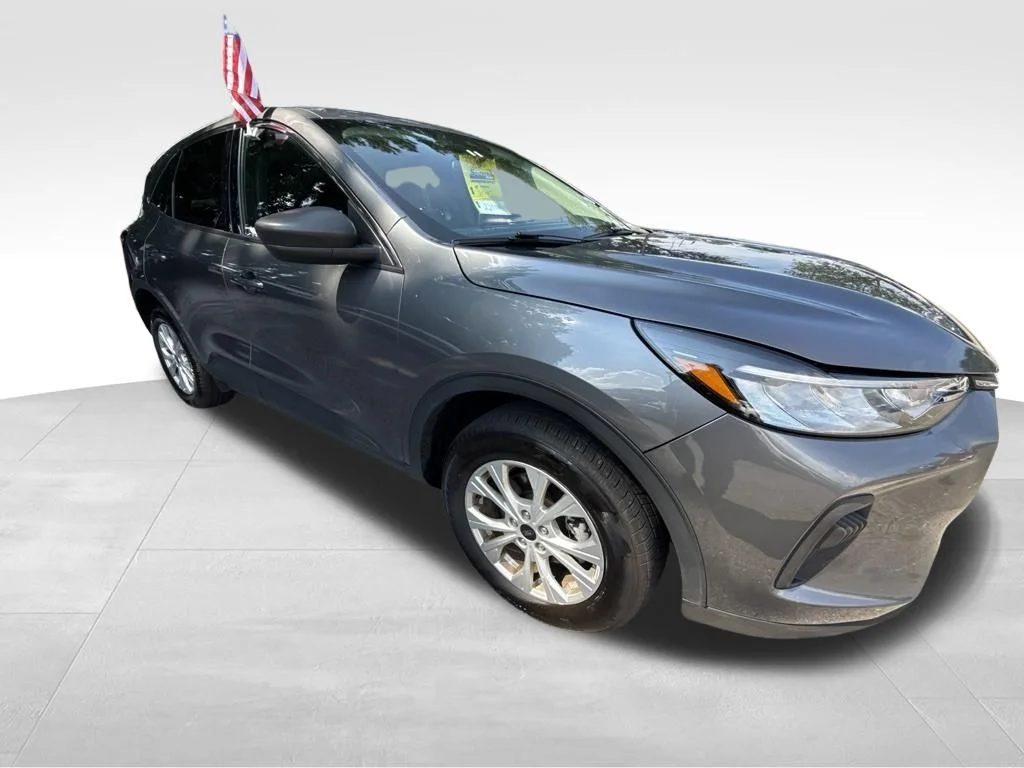 Used 2024 Gray Ford Active image 9