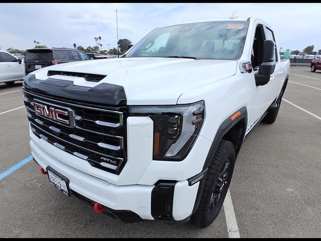 Used 2026 White GMC AT4 image 1