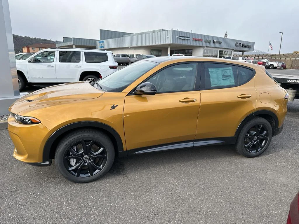 2024 Dodge Hornet R/T Plus - Photo 13