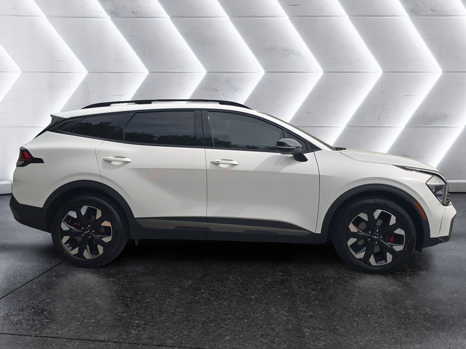Used 2023 White Kia X-Line image 6