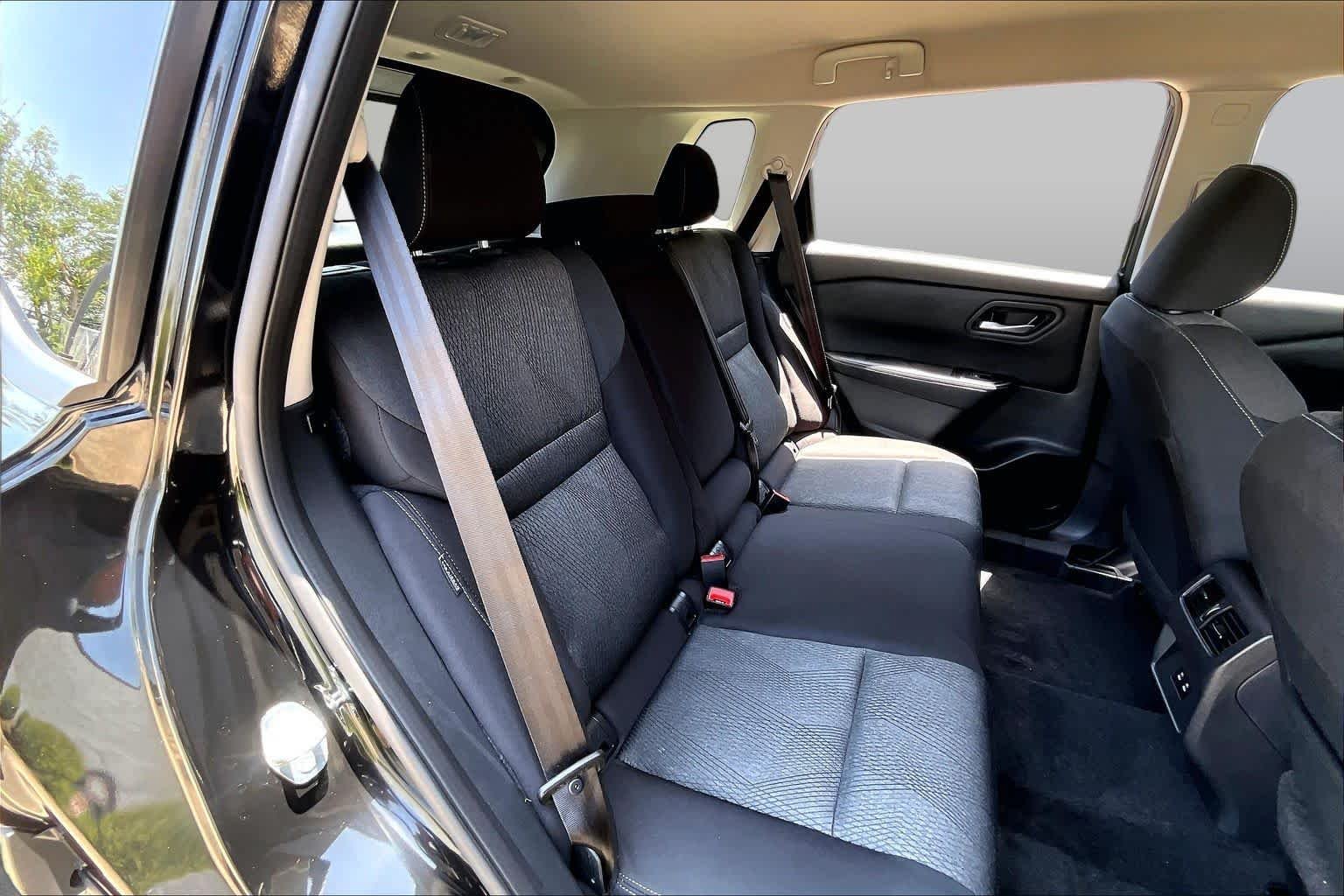 Used 2025 Super Black Nissan SV image 19