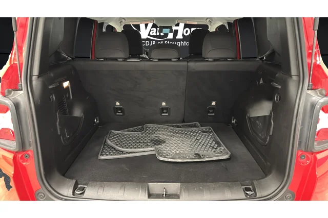 Used 2022 Colorado Red Jeep Latitude image 26