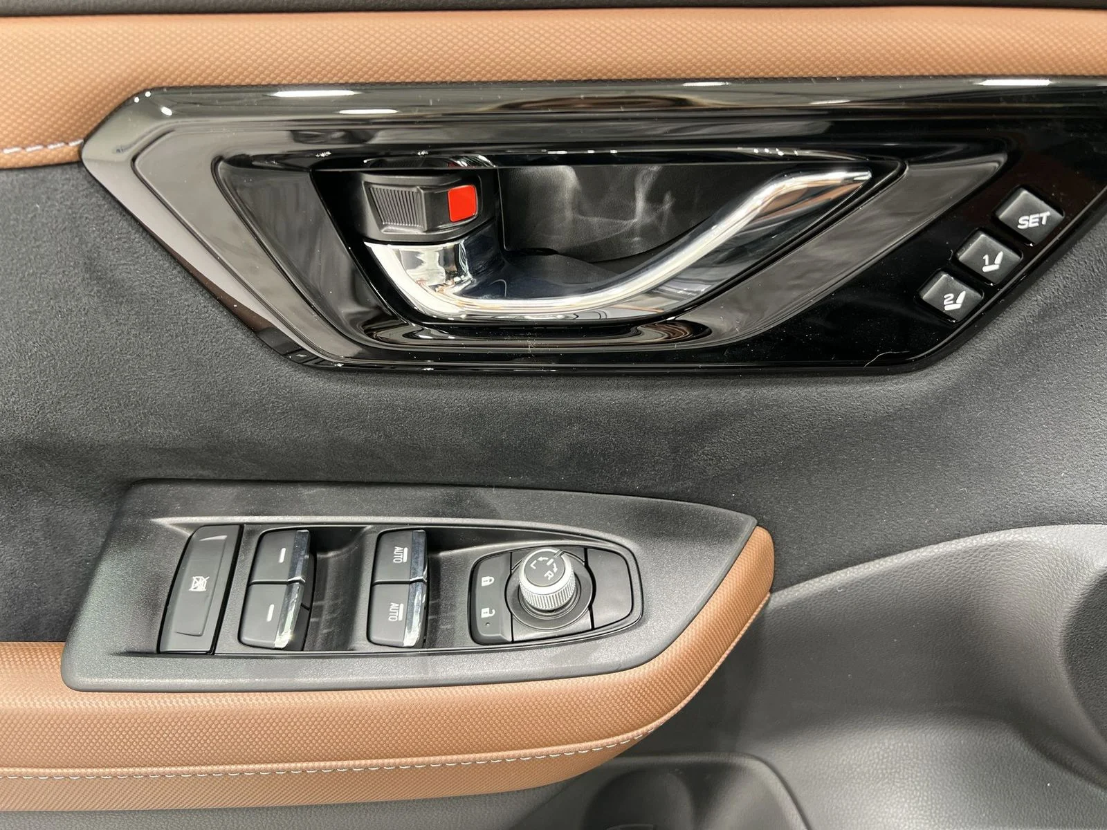 New 2026 MAGNETITE GRAY METALLIC Subaru Touring Hybrid image 13