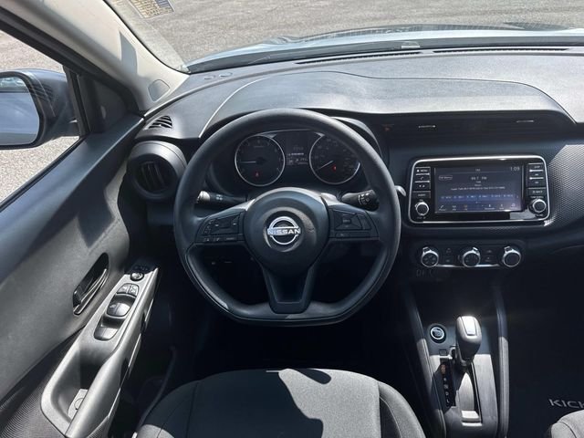 Used 2023 Gray Nissan S image 19