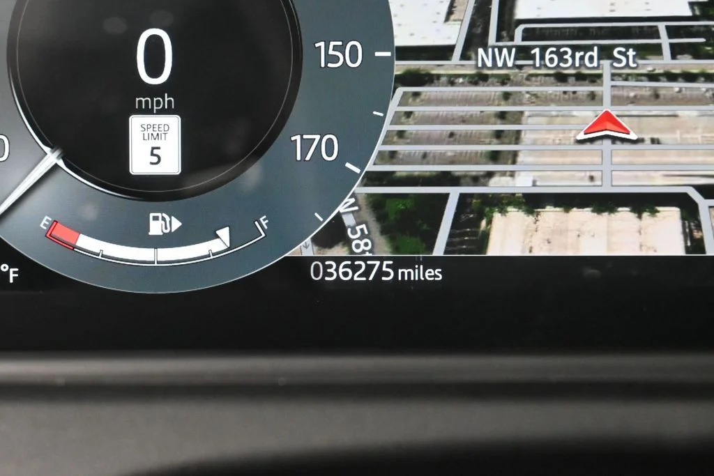 Used 2025 Gray Land Rover Dynamic SE image 26
