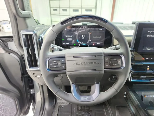 2026 GMC HUMMER EV 2X - Photo 24