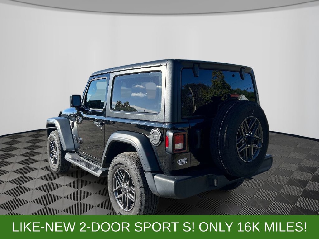 Used 2024 Black Jeep Sport S image 3