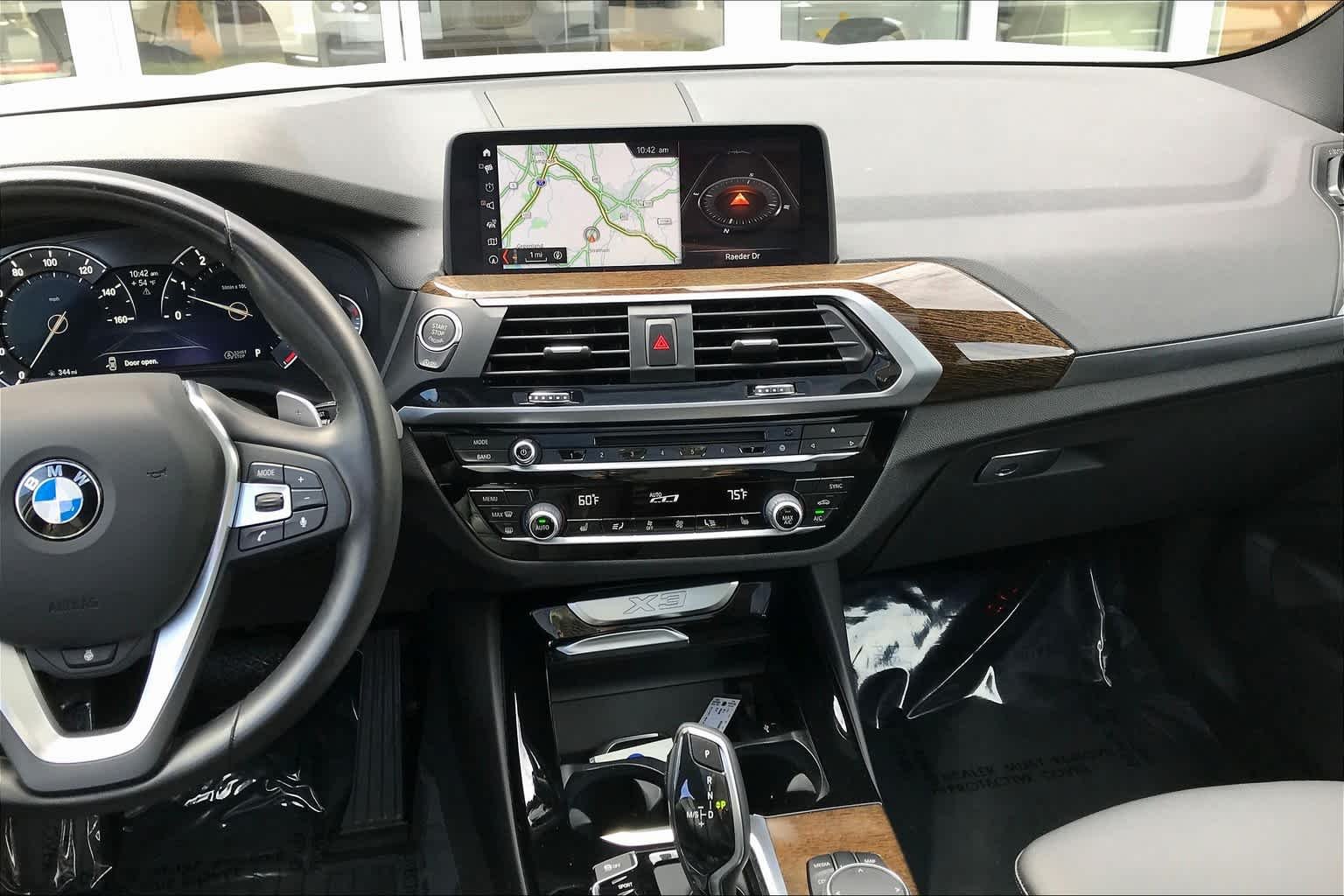 Used 2018 Mineral White Metallic BMW xDrive30i image 6
